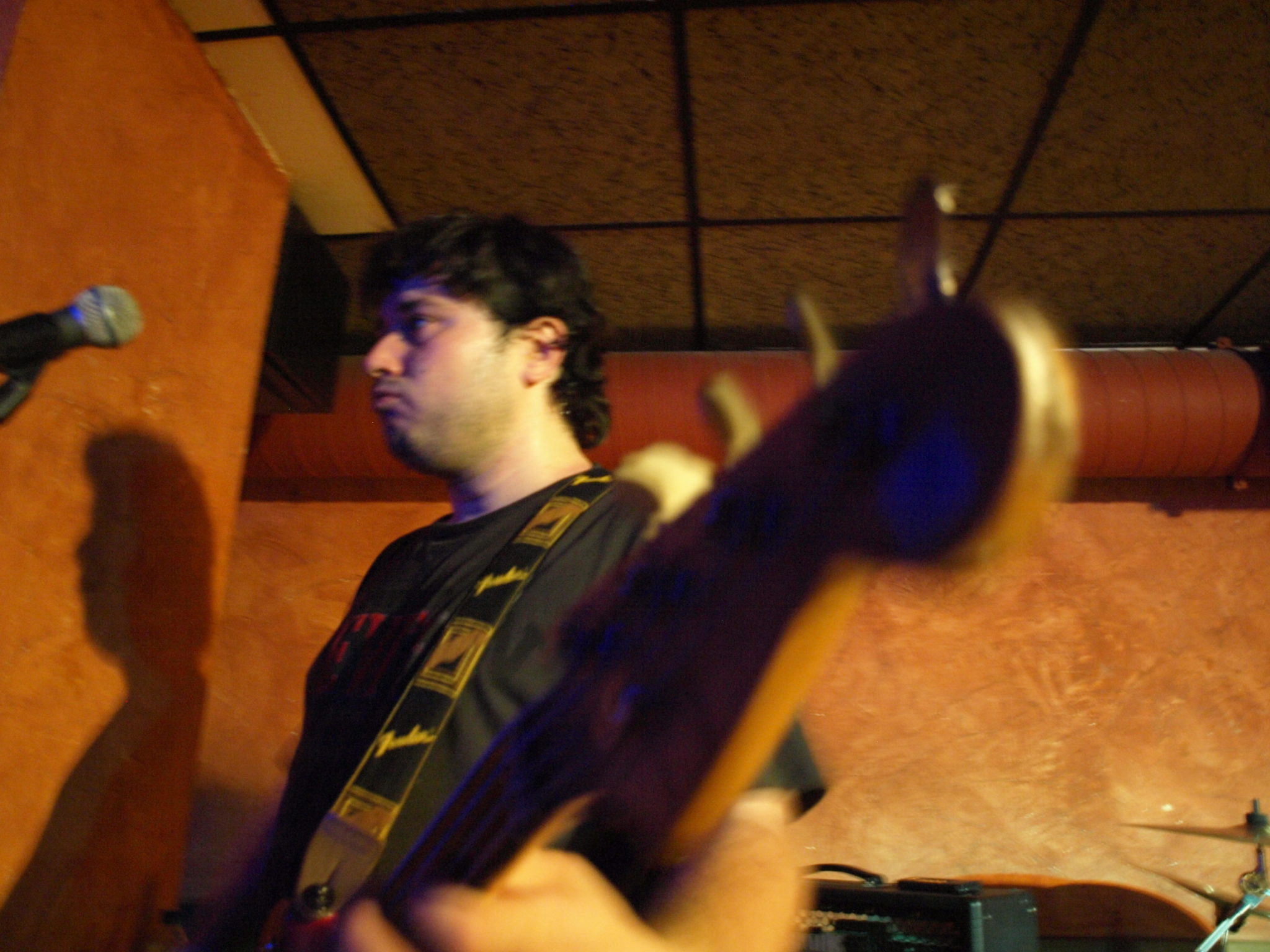 NÖ FRÏLLS + GRANADA GOBLIN