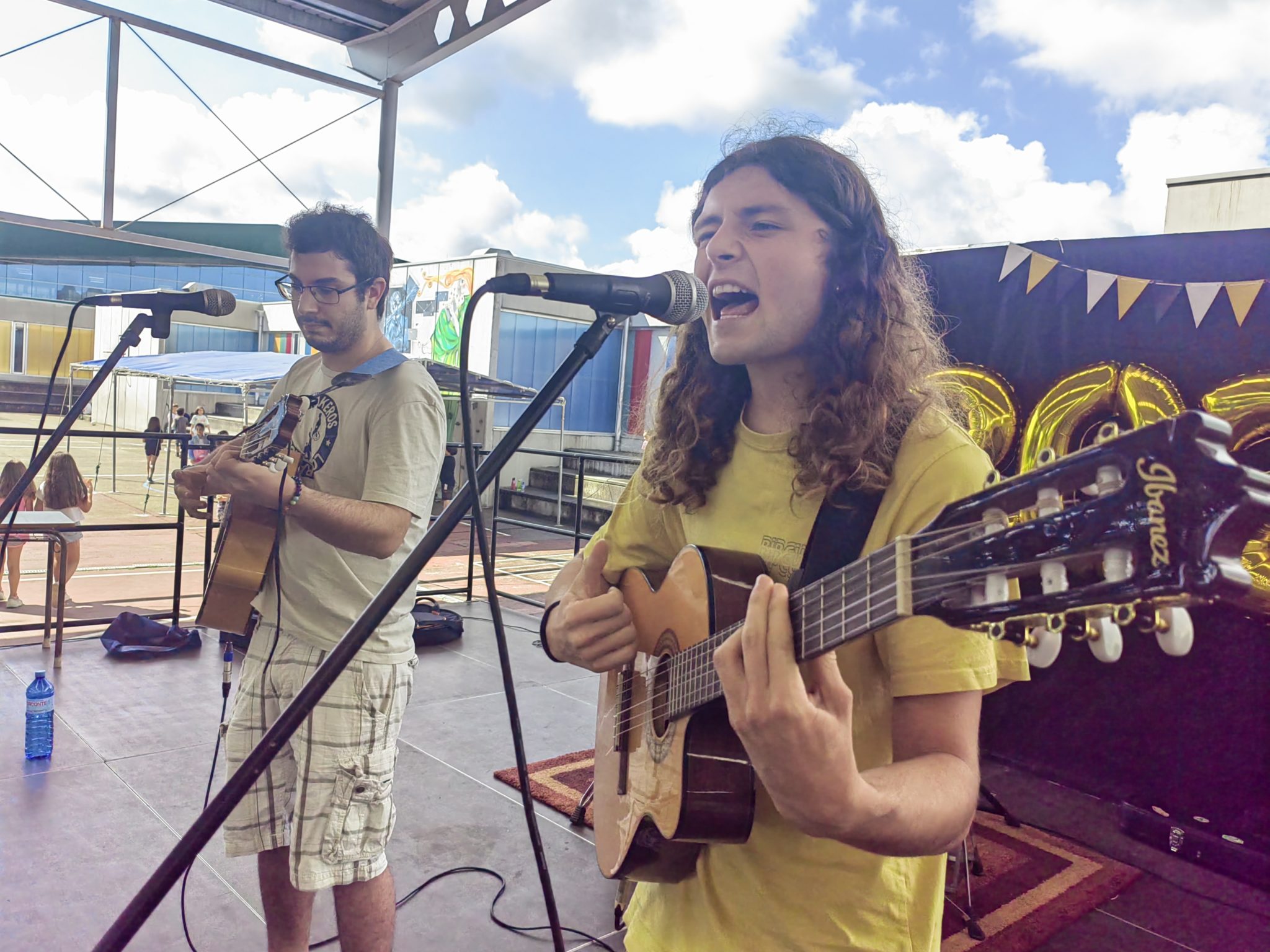 LOS RAKEROS + OUTSIDE THE CAGE