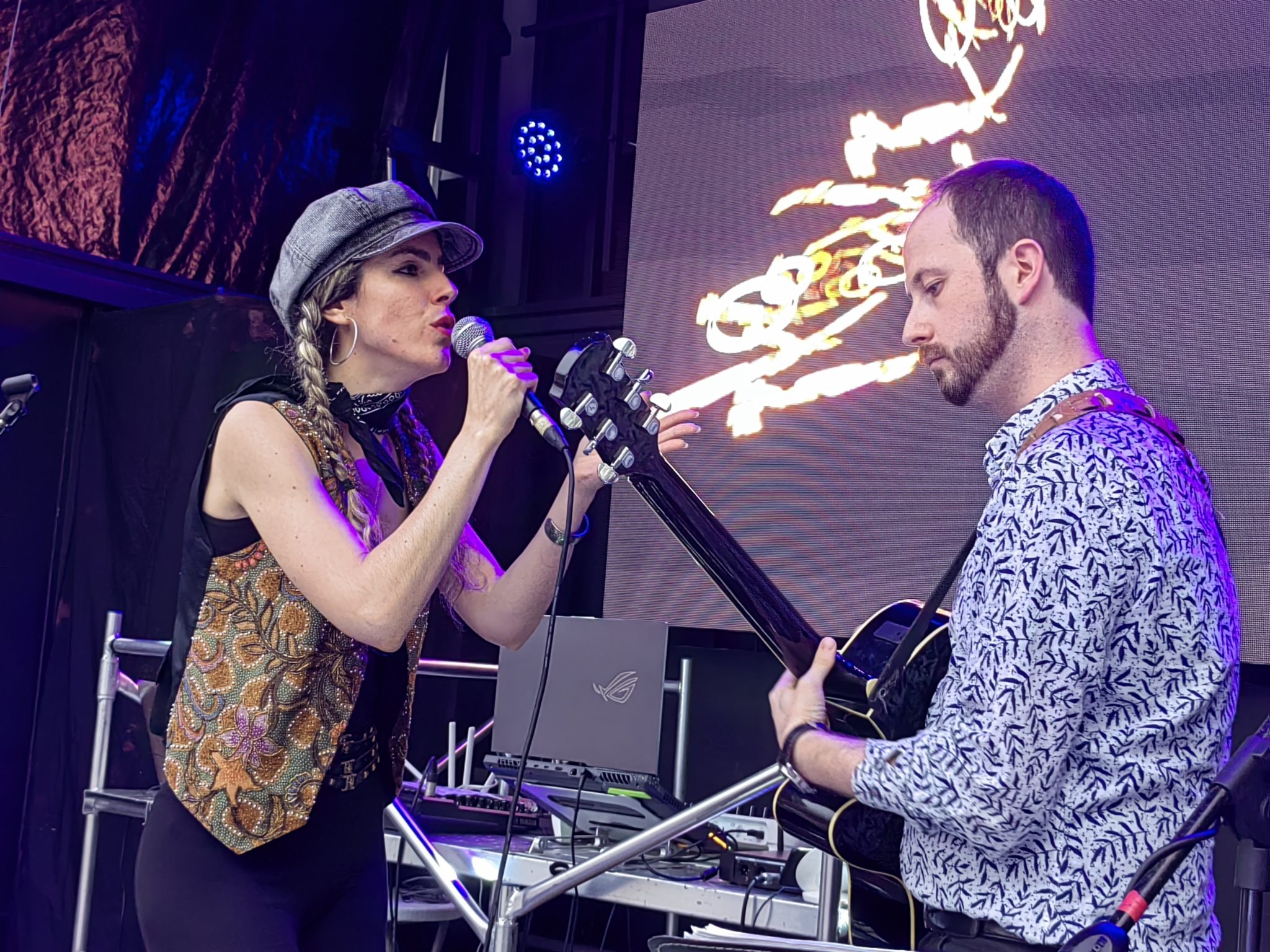 SARA SUA Y JESÚS ESPINOSA