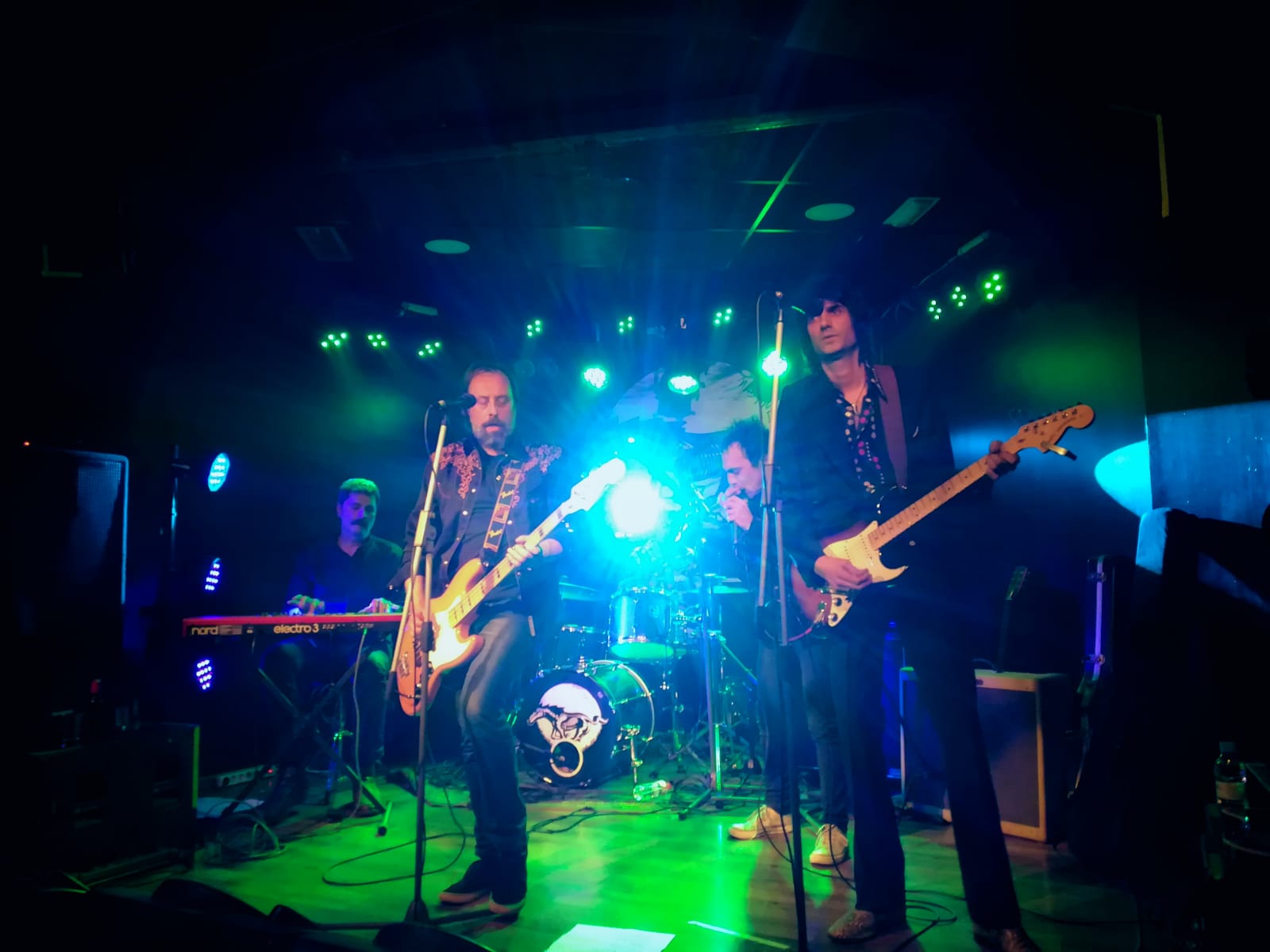 LOS TUPPER + AITOR OCHOA & MAD MULE