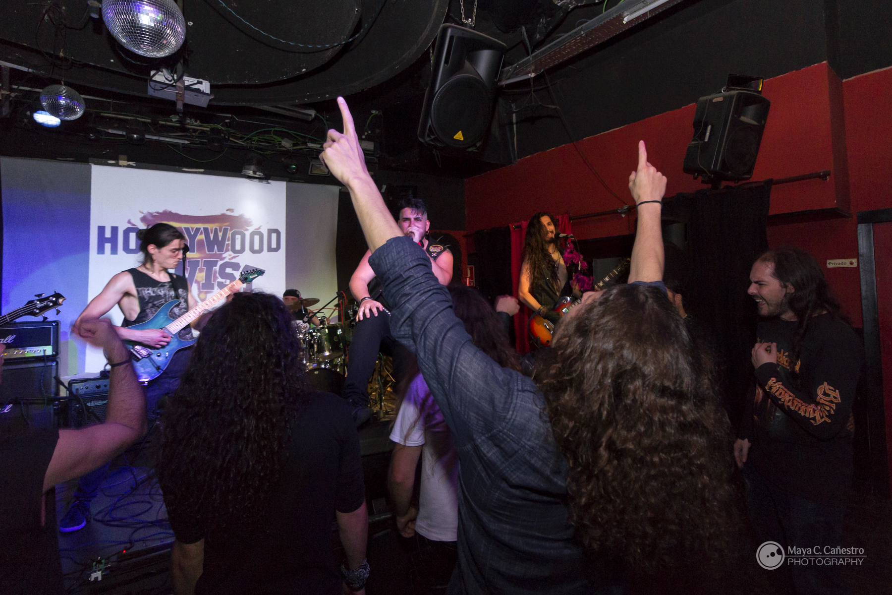 DIRTY KNIVES + HOLLYWOOD TWIST + PARAISO TERRENAL