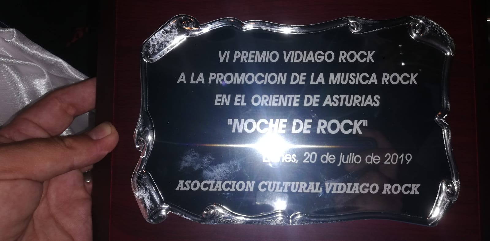 NOCHE DE ROCK RECIBE EL PREMIO VIDIAGO A LA DIFUSIÓN DE LA MÚSICA