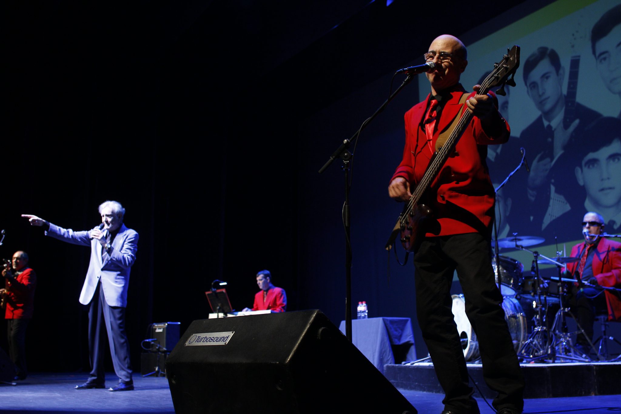 DIAMANTES MUSICALES XV: LOS MUSTANG