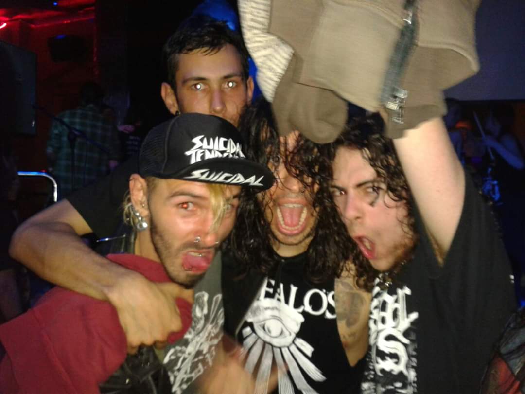 Noche de Rock 823 – Cronómetrobudú – Pandemia