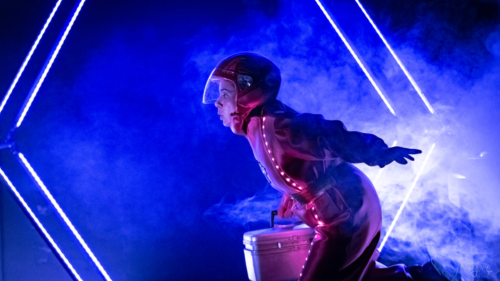 VI MUESTRA «MUJERES QUE CUENTAN»: «OUMUAMUA» DE TREATRO TEATRAE