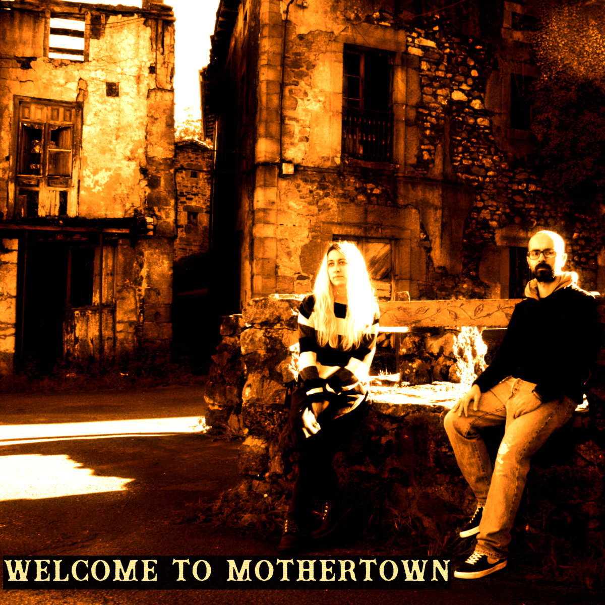 1370 – MOTHERTOWN – Welcome to Mothertown