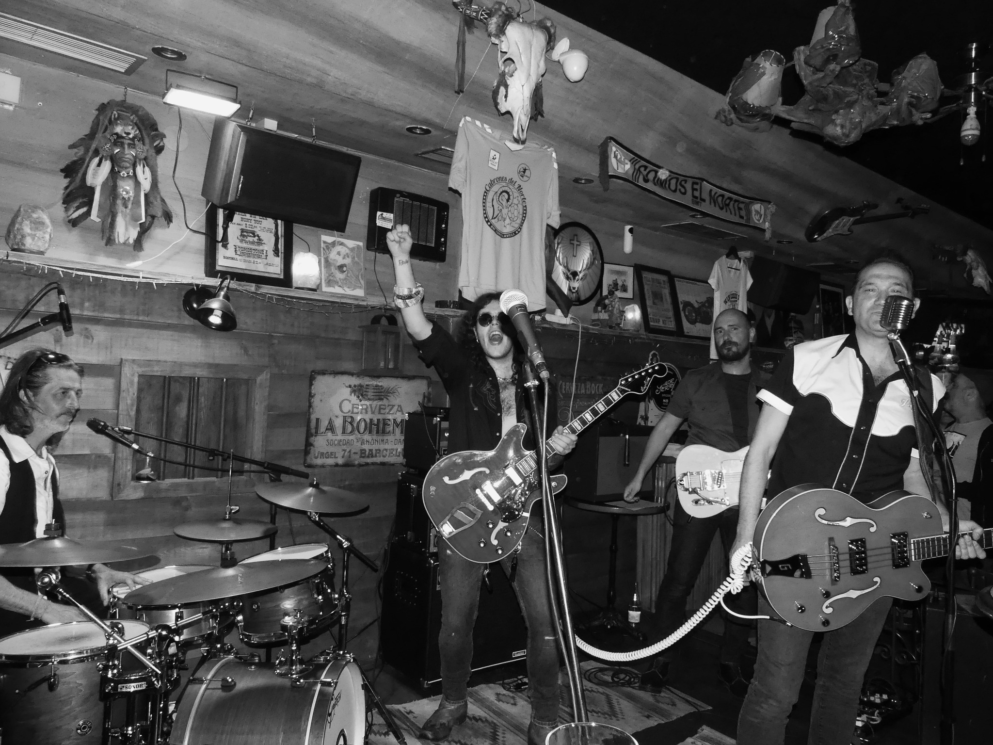PONY CONFEDERADO & THE MAGNA-TONES