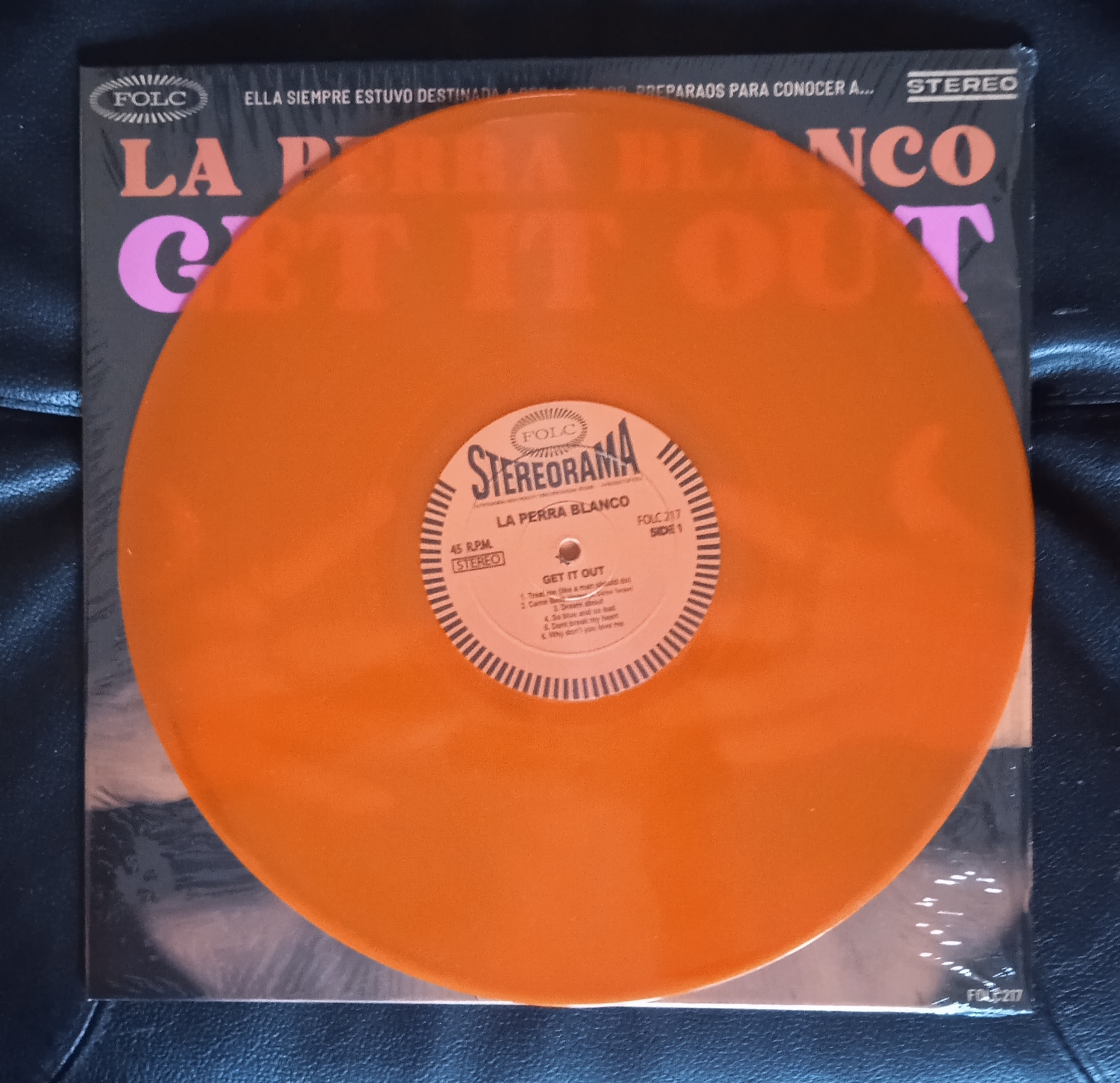 LA PERRA BLANCO AL DISCO DE LA SEMANA