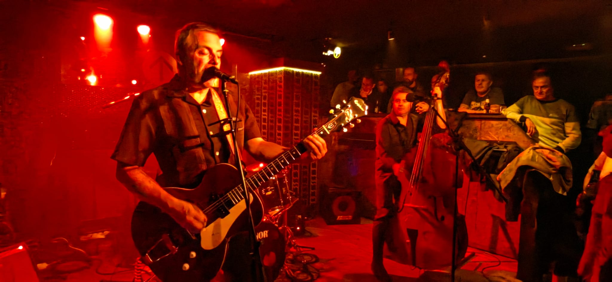 HENDRIK RÖVER & LOS MÍTICOS GT’S