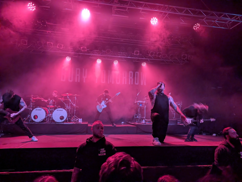 Bury Tomorrow en el escenario